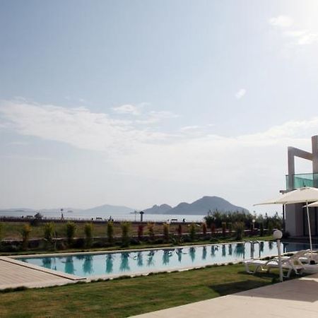 Aegean Pearl Suites Turgutreis Rum bild